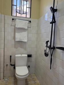 Ένα μπάνιο στο Bien Apartments Dodoma