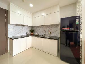 Gallery image of DFour River Gate Deluxe Apartment by the River in Ho Chi Minh City