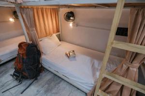 Ένα ή περισσότερα κρεβάτια σε δωμάτιο στο 3 Raahi Varanasi