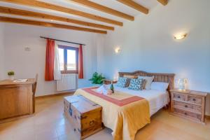 Ένα ή περισσότερα κρεβάτια σε δωμάτιο στο Can Busca - Ideal Property Mallorca +41 φωτογραφίες