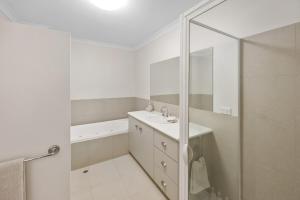 O baie la The Church, 2 bedroom, CBD location