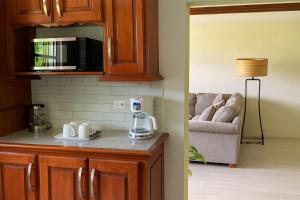 Gallery image of Yellow Doors - Tranquil comfortable retreat in Saint James