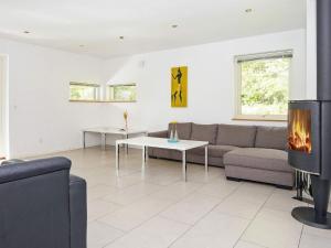 Khu vực ghế ngồi tại 14 person holiday home in Grenaa-By Traum