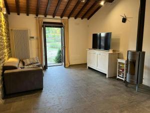 TV a/nebo společenská místnost v ubytování Independent House In The Arezzo Hills