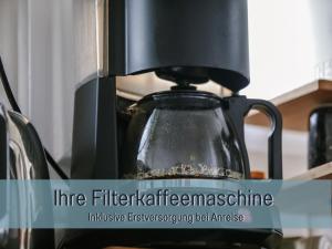 Φωτογραφία από το άλμπουμ του Ferienhaus Höckelheim- 300qm - 3 Wohnungen - 12 Zimmer - bis 18 Gäste - Kleinkinder reisen gratis - für Familien und Gruppen - Küchen mit Spülmaschine Backofen, Mikrowelle - Smart-TV - WLAN - Fußbodenheizung, Klimaanlage & Raffstores - nähe Göttingen σε Northeim