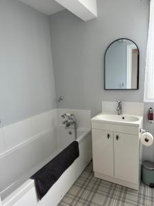 Vannituba majutusasutuses Roseleigh Cottage in the Heart of Cookham