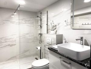 Ένα μπάνιο στο Belvárosi Apartman