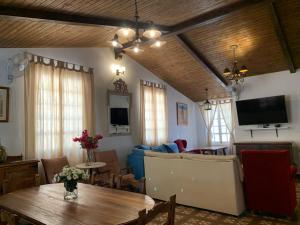 Μια τηλεόραση ή/και κέντρο ψυχαγωγίας στο Casa del Santo