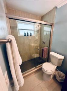 Ένα μπάνιο στο Family-Ready 3 BDR Oasis Near Pompano Beach +23 φωτογραφίες