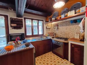 Dapur atau dapur kecil di Tania House