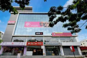 Το κτήριο όπου στεγάζεται  το ξενοδοχείο +21 φωτογραφίες