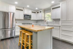 Ảnh trong thư viện ảnh của Fenced Yard Home Less Than 1 Mi to Mayor Pablo Peña Park ở Weslaco