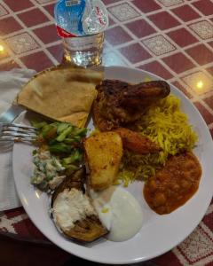 Φαγητό σε αυτό το κάμπινγκ ή κάπου εκεί κοντά