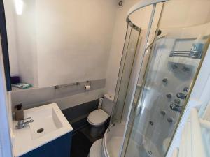 Koupelna v ubytování Studio Cozy Centre