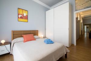 Postel nebo postele na pokoji v ubytování Luxury Central Apartment