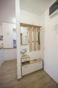 Ένα μπάνιο στο Apartman TRI KRALJA 3 +24 φωτογραφίες