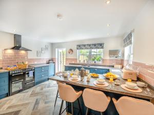 Dapur atau dapur kecil di Boothby House