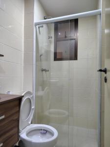 Ένα μπάνιο στο Apartamento 3 dormitórios Granja Viana