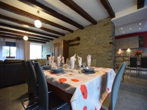 Fotografie z fotogalerie ubytování Pretty cottage with billart and 2 bathrooms v destinaci Marfontaine