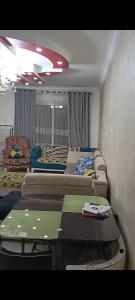 Ruang duduk di كومباوند دار مصر شرق المعهد بالعاشر من رمضان