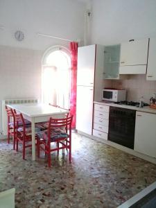 A kitchen or kitchenette at Casa sul rio