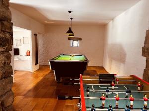 Biliár nebo kulečník v ubytování LA GRANGE - Maison de vacances - Entre lac et montagne