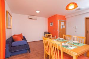 Posedenie v ubytovaní Apartment Božan