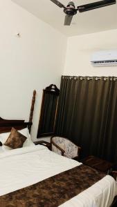 Gallery image of Diamond Villa in Dakan Kotra +3 photos