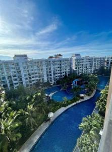 Swimmingpoolen hos eller tæt på DUSIT Grand Park GARDEN VIEW