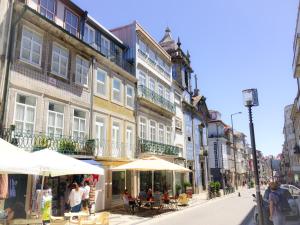 Gallery image of PortoWhite city lofts in Porto