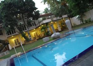 Afbeelding uit fotogalerij van City Hub Hotel in Katunayaka