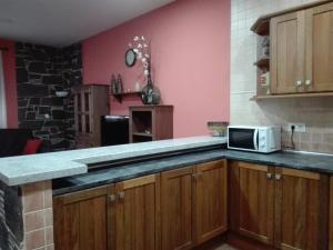 Kuchnia lub aneks kuchenny w obiekcie Casa Rural Casa Queta