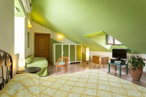 Gallery image of Tetto Fiorito in Castellammare di Stabia +14 photos