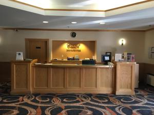 Lobbyen eller receptionen på Cabot Inn & Suites