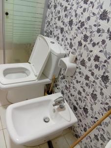 Ένα μπάνιο στο Masa Home Shared House private rooms and private bathrooms