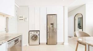 Η κουζίνα ή μικρή κουζίνα στο Andringa Walk, Modern 2 Bedroom Apartment