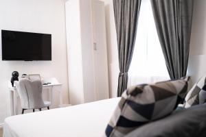 Μια τηλεόραση ή/και κέντρο ψυχαγωγίας στο Sister's House