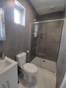 Ένα μπάνιο στο Seaside Retreat - 4 Guests - Near Aran Islands