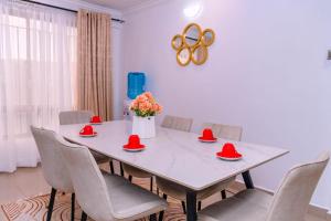 Φωτογραφία από το άλμπουμ του Midview σε Νακούρου