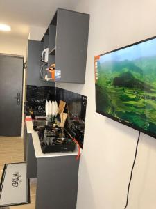 MarimbetiにあるHotrine Homesのキッチン(コンロ付)