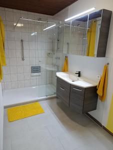 Koupelna v ubytování Casa del Witzmann + 25 fotografií