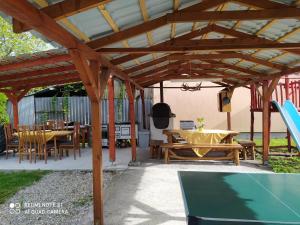 Galeriebild der Unterkunft Fanni Apartman in Egerszalók