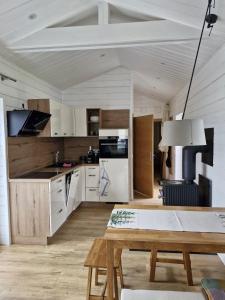 Η κουζίνα ή μικρή κουζίνα στο Ferienhaus Schindler