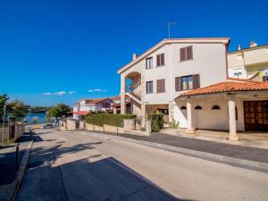 Fotografia z galérie ubytovania Modern apartment near the beach in Istria v destinácii Vintijan