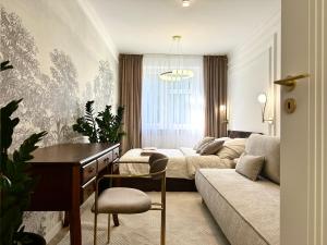 Un lugar para sentarse en Psie Budy Apartment -200m Main Square