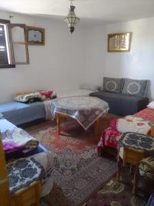 Χώρος καθιστικού στο Diabat hostel