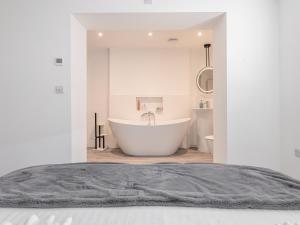 Et badeværelse på Fantasia - Uk46009