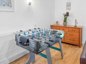 プリンプトンにあるThe Granary Houseのリビングルーム(卓球台付)