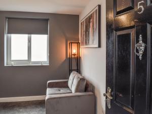 Χώρος καθιστικού στο Apartment 5 - Uk48908