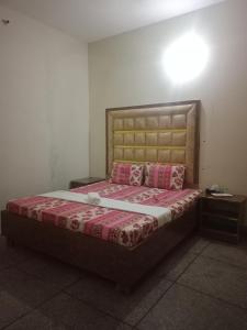 Imagem da galeria de Hilton Family Guest House em Lahore mais 22 fotografias